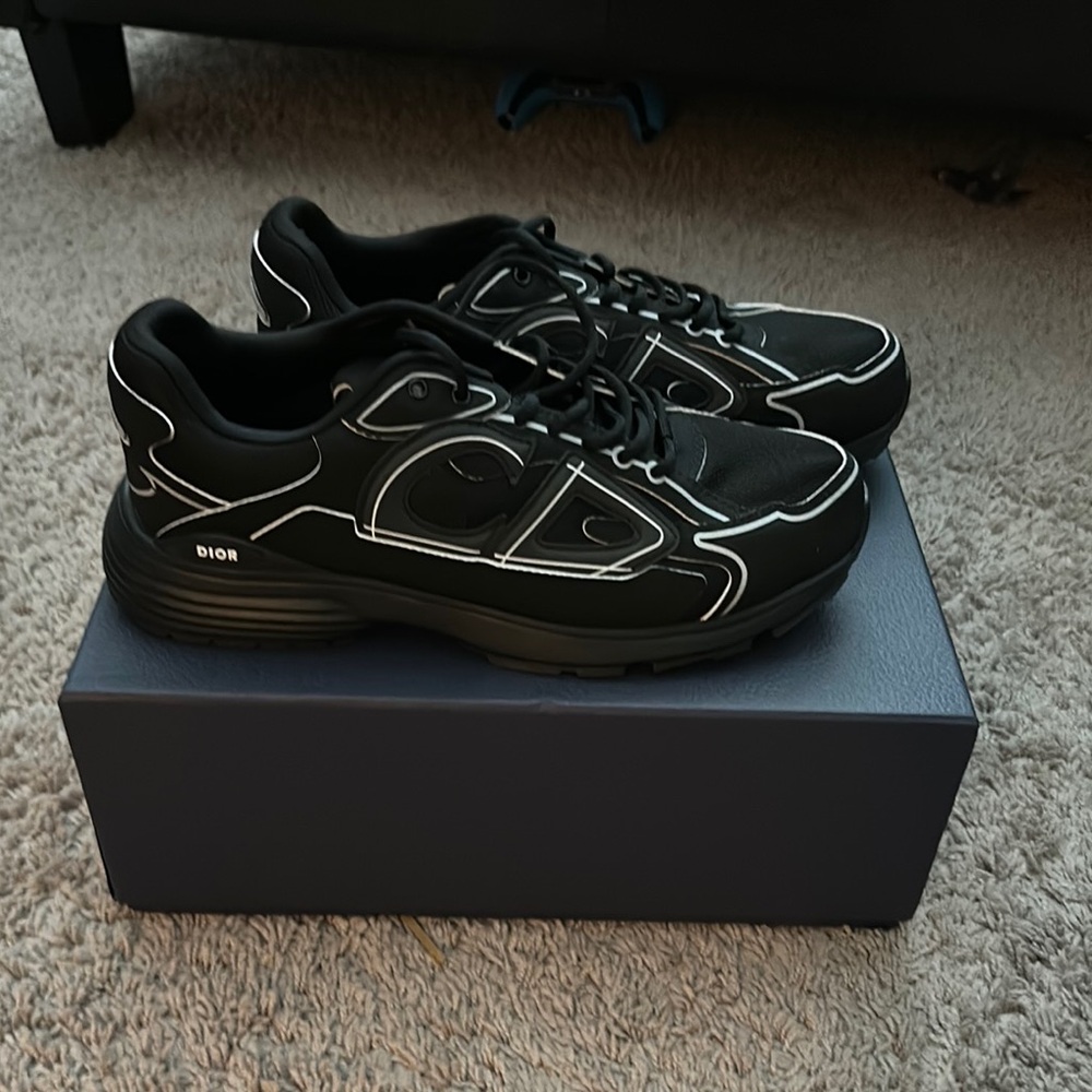Dior Men's Black and White Sneakers